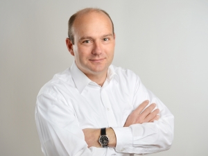 Henning Busch